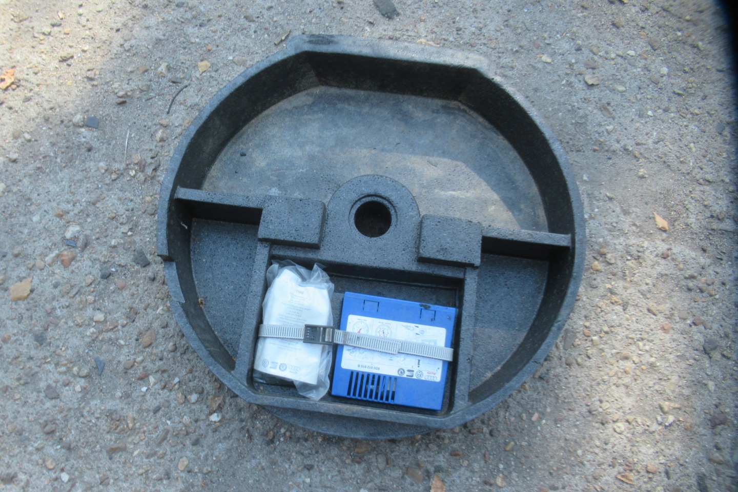 VW TOURAN 05R ZASTAW NAPRAWCZY Polystyren