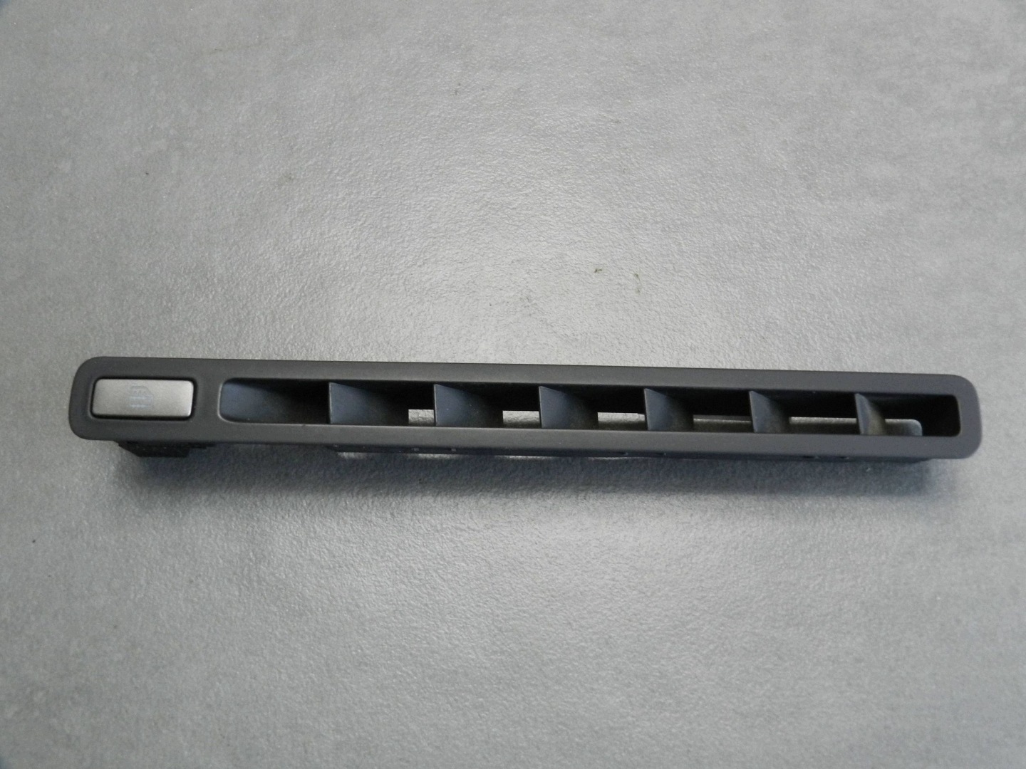 Volkswagen Phaeton switch OGRZEWANA windows 3D0819695A N58404