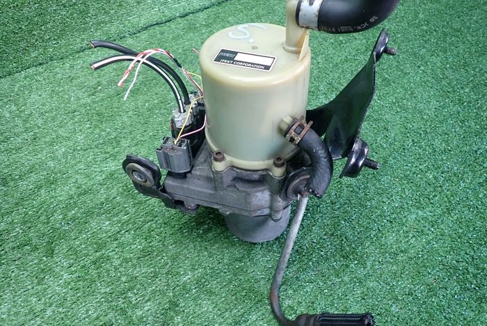 MAZDA 3 servo pump PA66-GF20