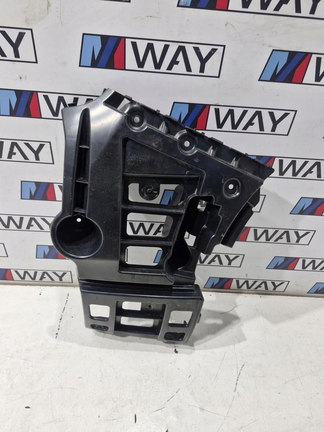 2991780 BMW X1 E84 Support Console Support plaque Pare choc Arrière Droite