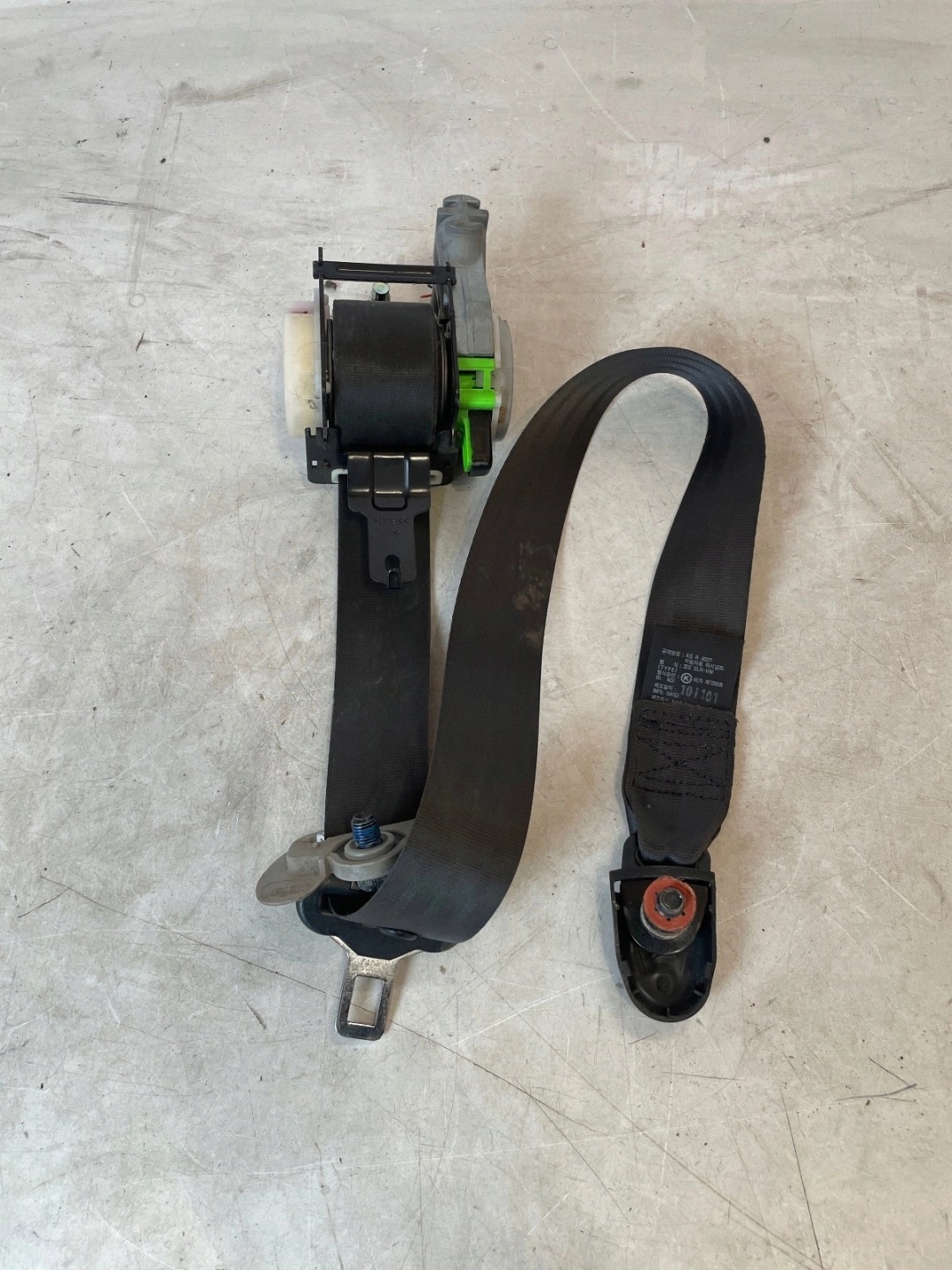 tension belt safety front front left Kia Soul and UK
