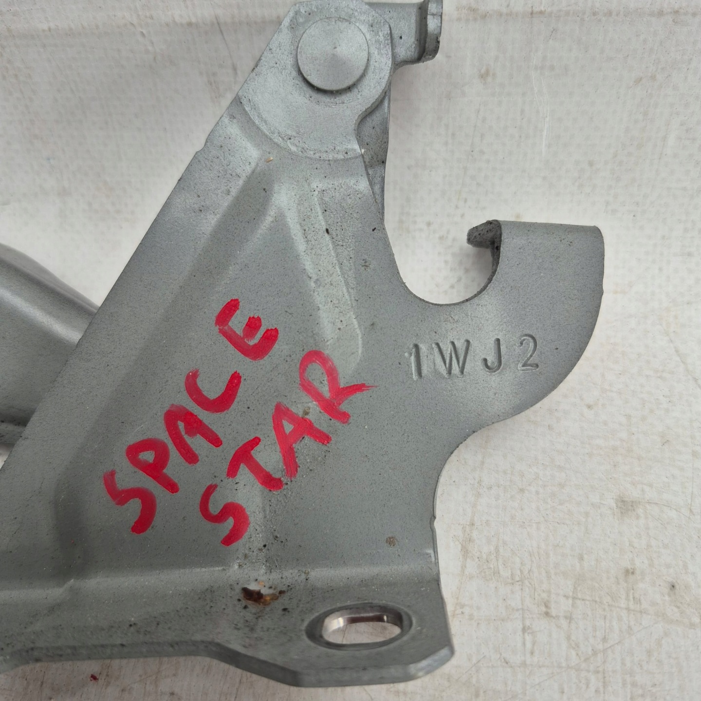 MITSUBISHI SPACE STAR II 2 12-24 hinge bonnets left right