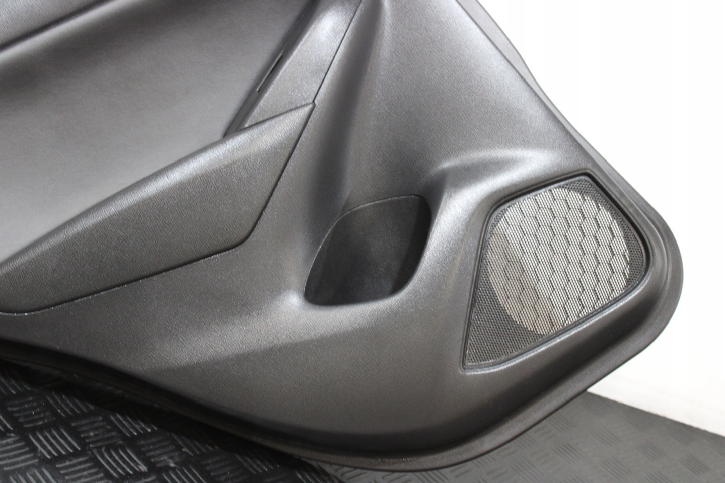 upholstery side door left rear part MAZDA CX3 CX-3 LIFT