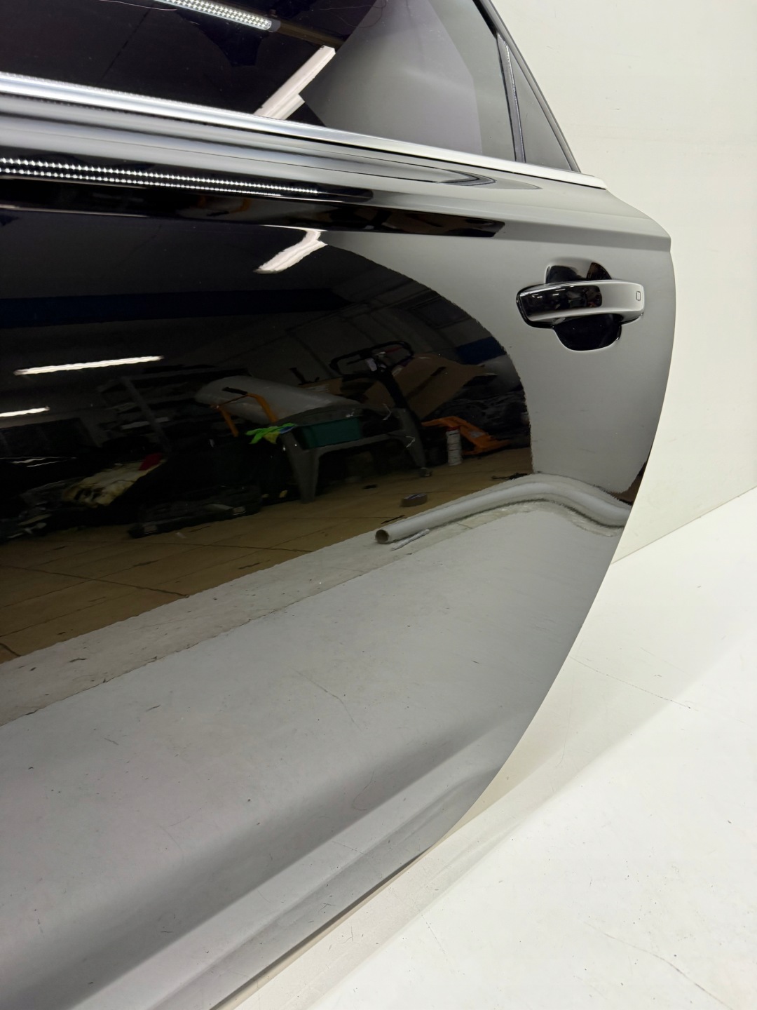 AUDI A6 S6 C7 sedan door left rear part LY9B complete