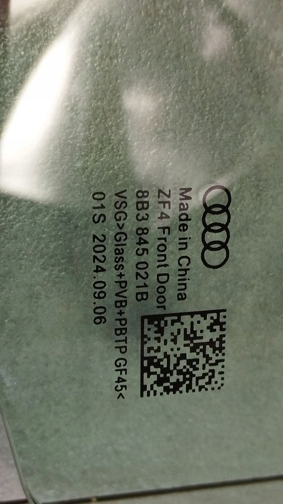 Audi A5 B10 2024 window door left front PODWOJNA 8B3845021B