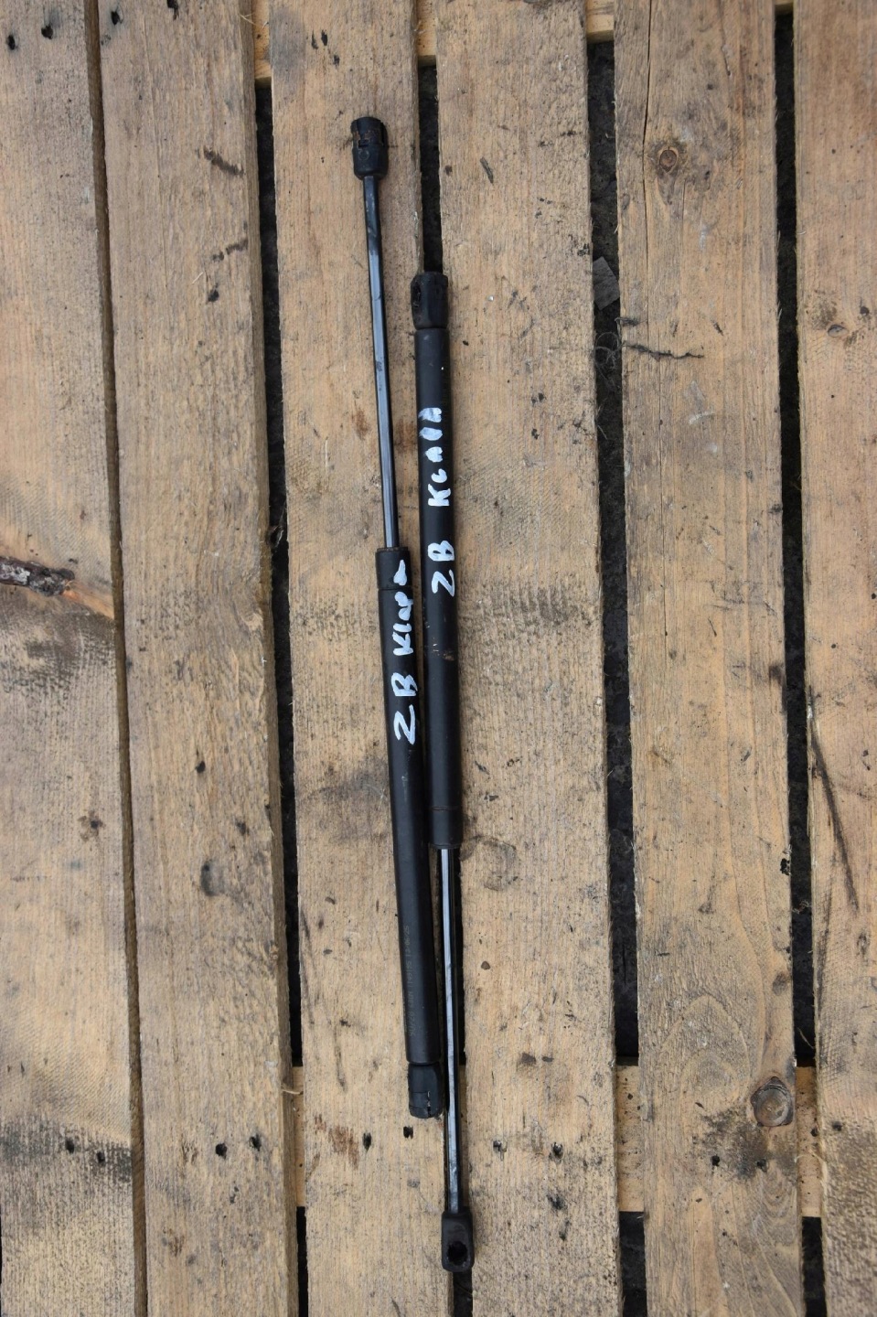 damper bonnet ZAFIRA B