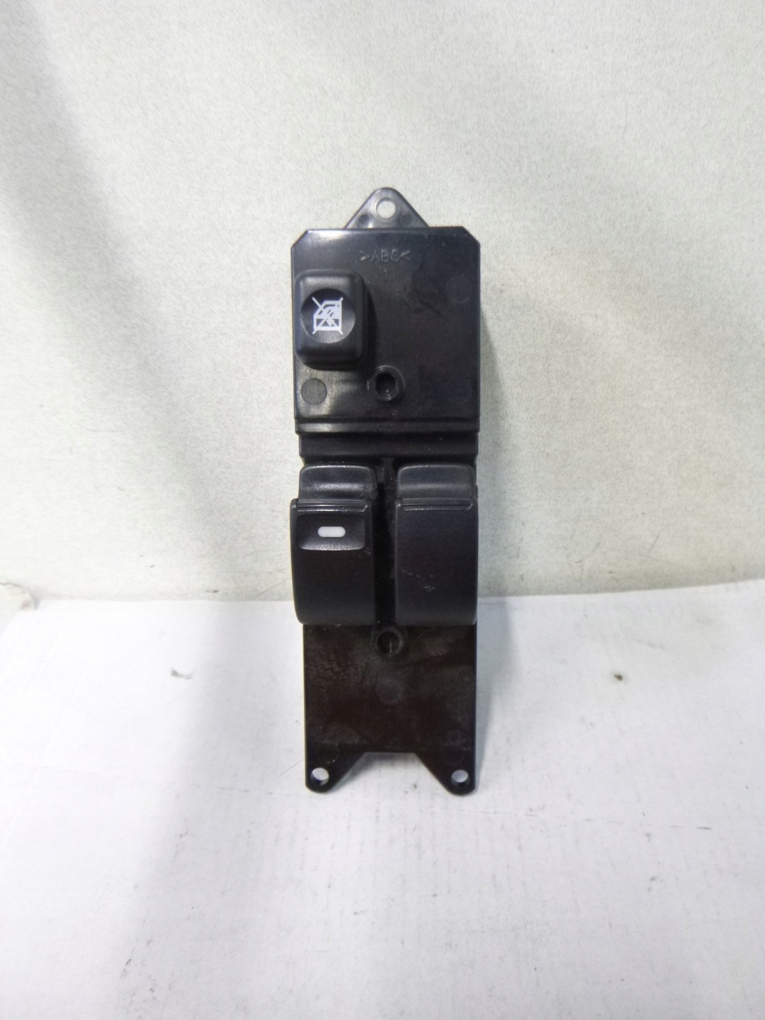 switch panel of the window left Mitsubishi Colt VI 07r.