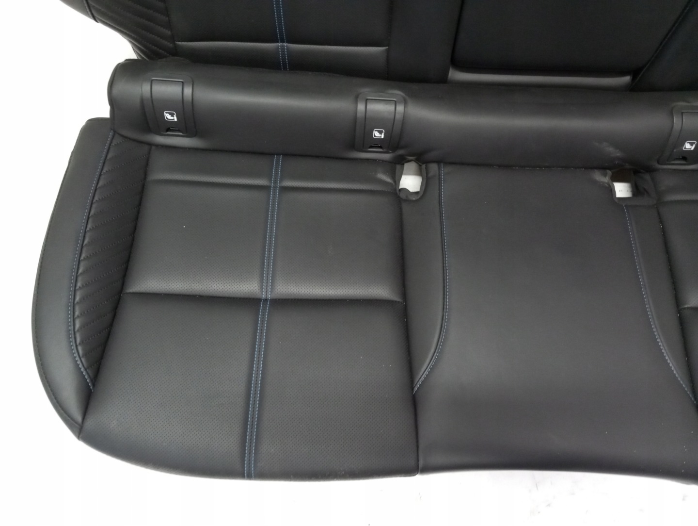 seats POL leather upholstery RENAULT ARKANA