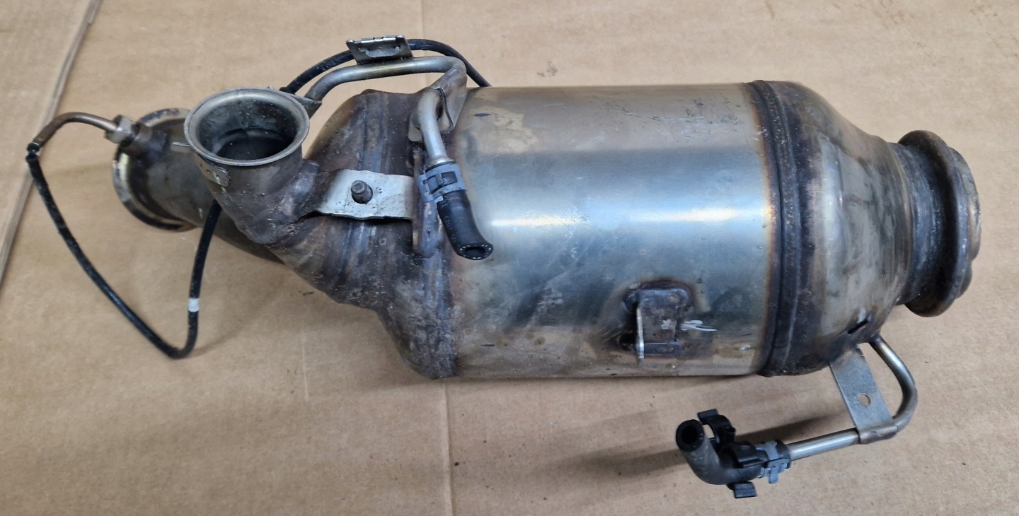 DPF catalyst 05L131766A 05L131775C VW AUDI as new original