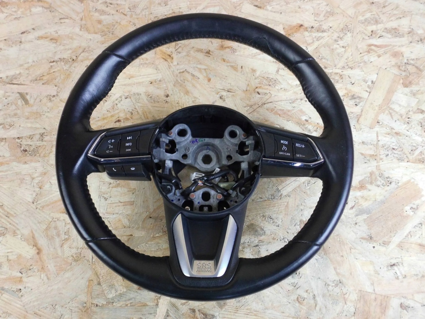 MAZDA CX-5 II KF 2017 VOLANT B63M