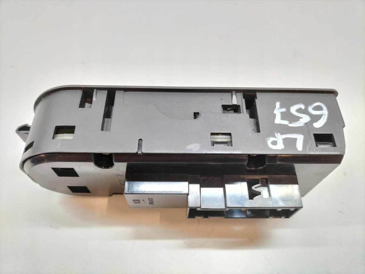window control switch left front EU 13228706 VW Volkswagen Transporter IV T4