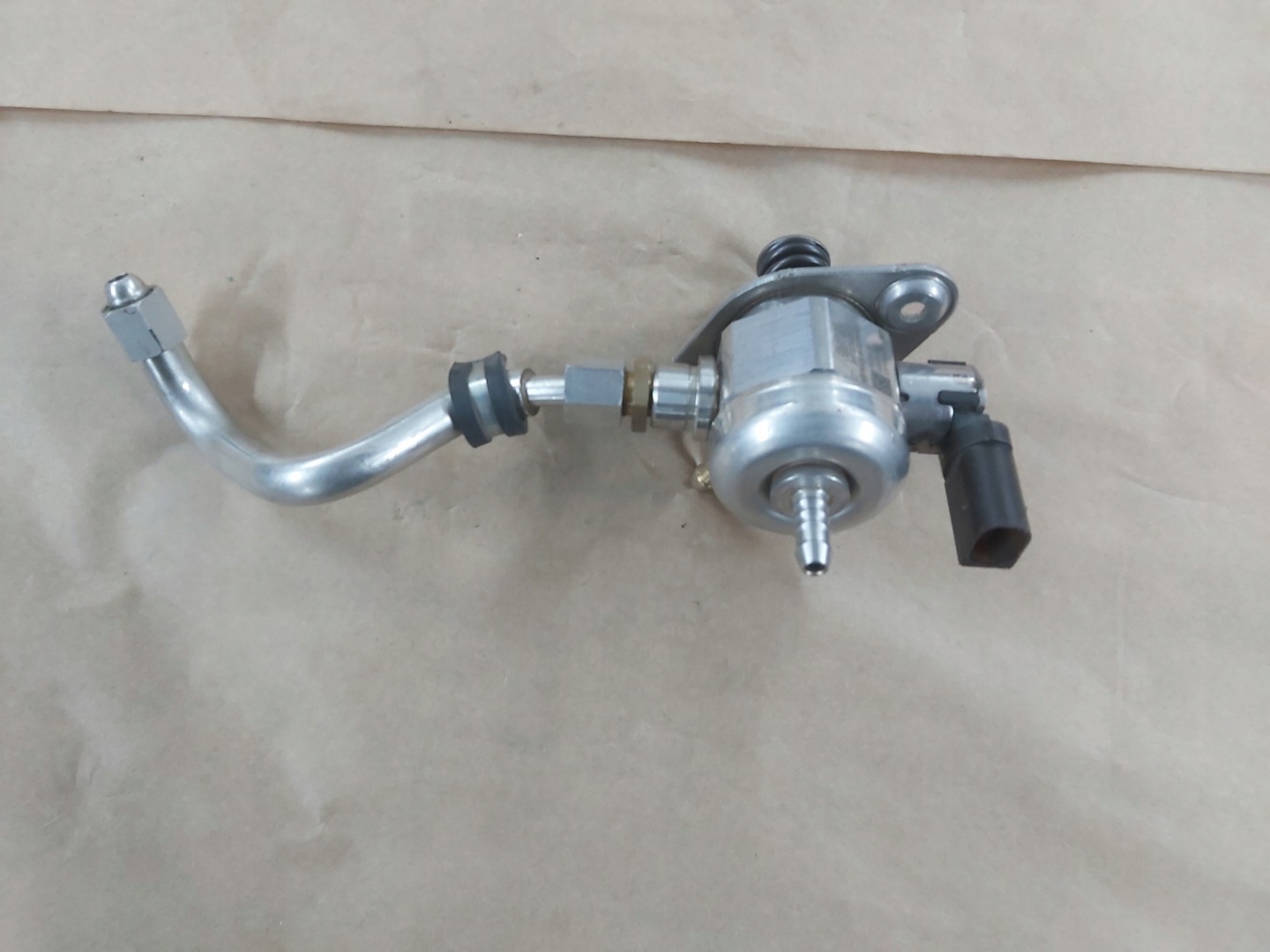 feed pump 06G127025D AUDI A4 A5 2.0TFSI BDB!!