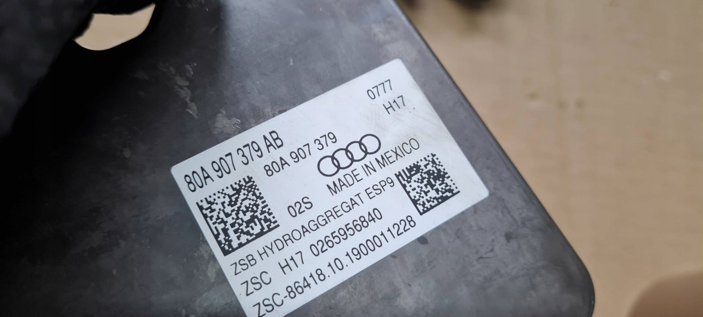 Q5 80A SQ5 brake booster ABS control unit 80A614517AB 80A907379AB