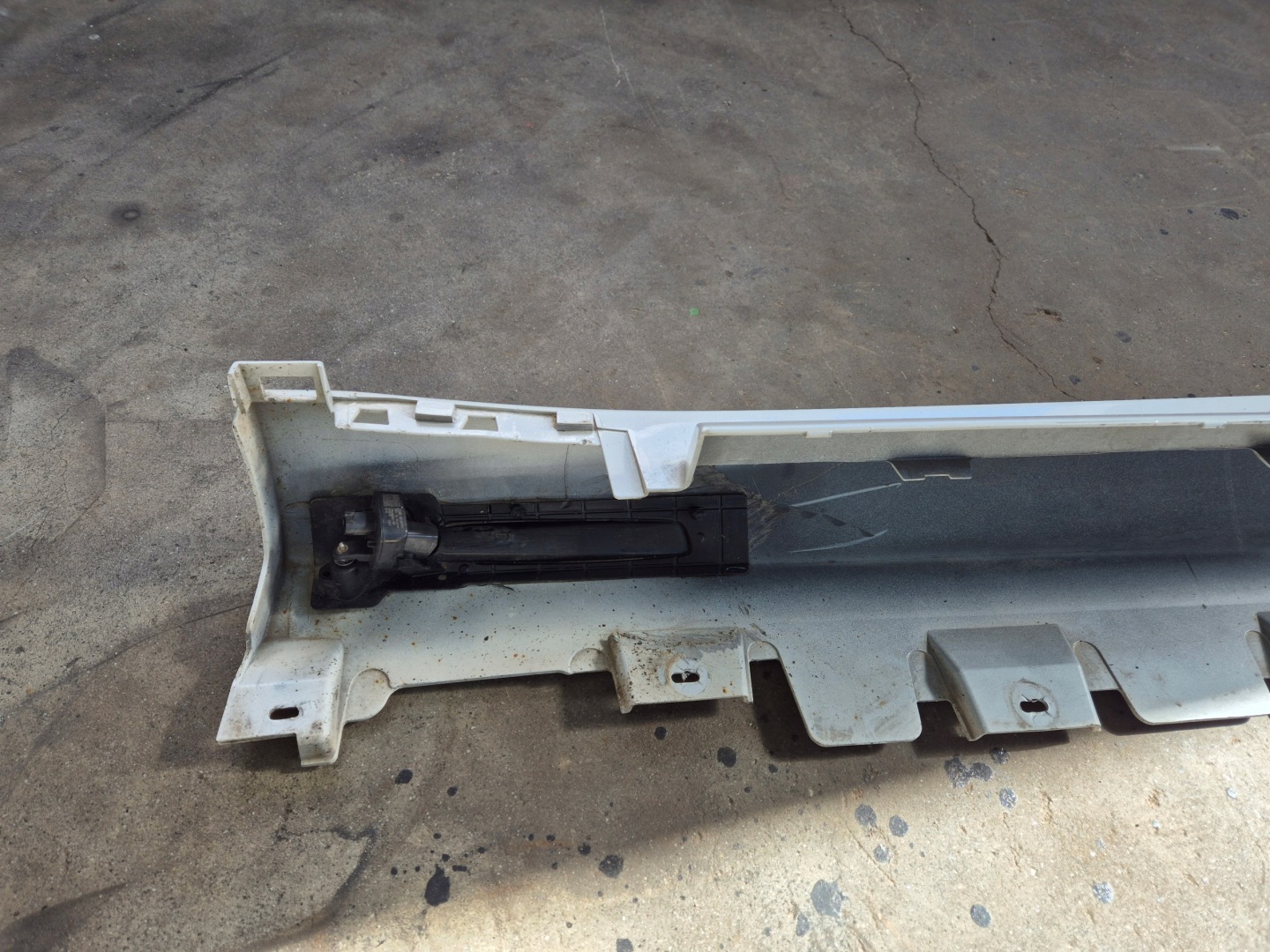 moulding threshold right BMW X5 G05 45E 20R m-packet