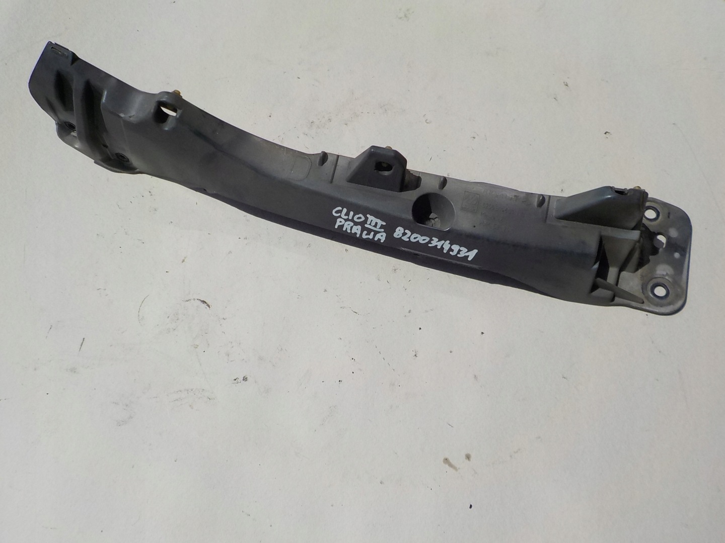 Support Support plaque Aile Droit renault clio III
