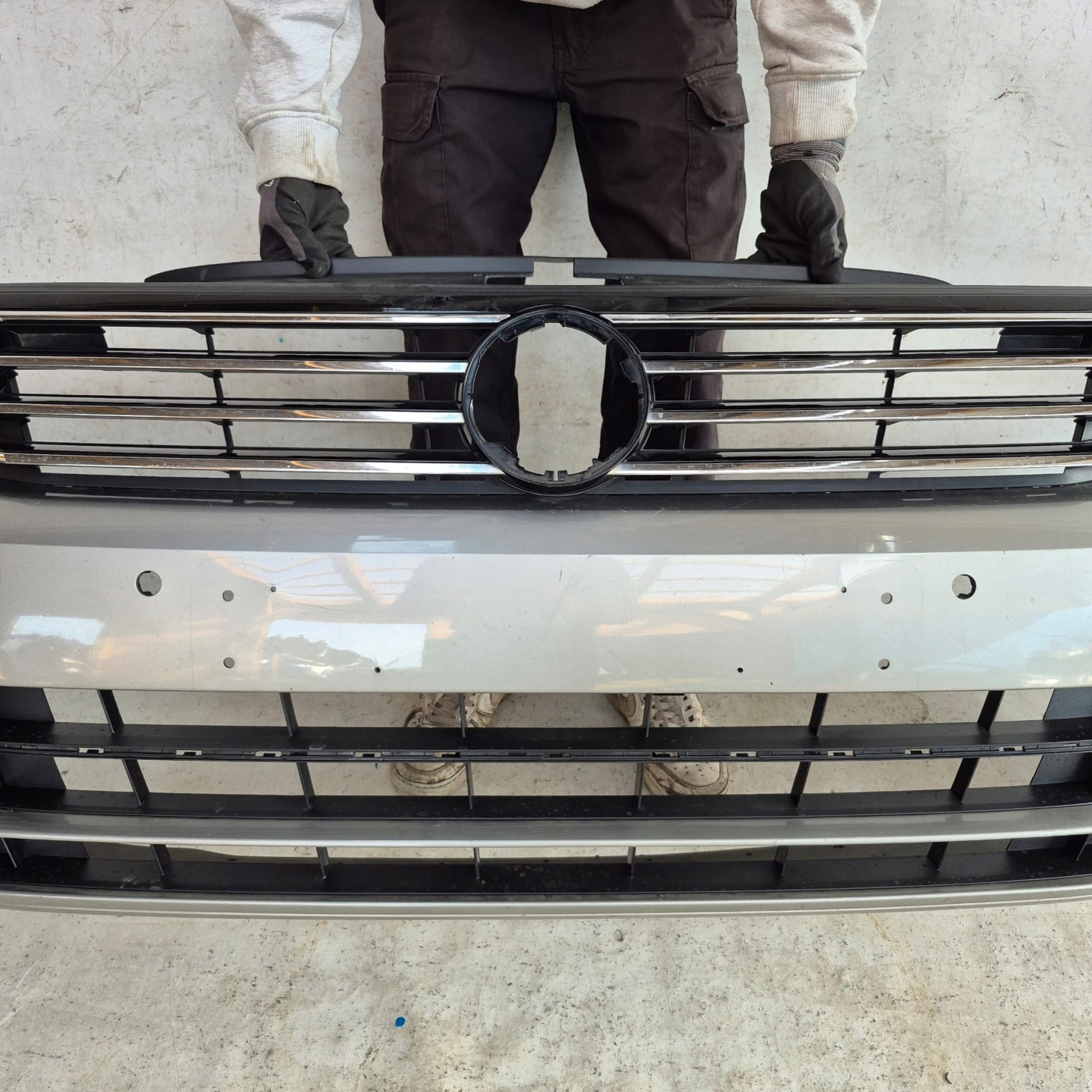 VW PASSAT B8 15-19 bumper front front PDC SPR