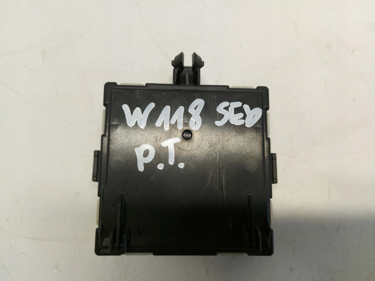 MERCEDES W118 CLA module control unit door rear part right A1779005509