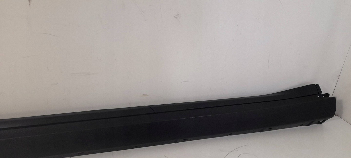 Porsche Cayenne 9Y0 9Y3 cap threshold left 9Y0853751 (PR34)