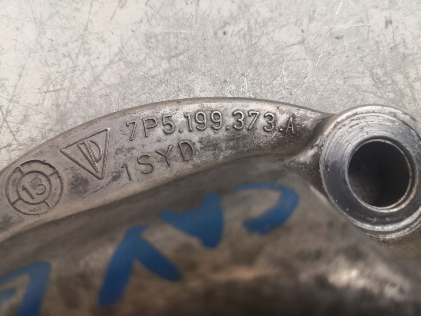 motorhalter stütze CAYENNE GTS 7P5199373A