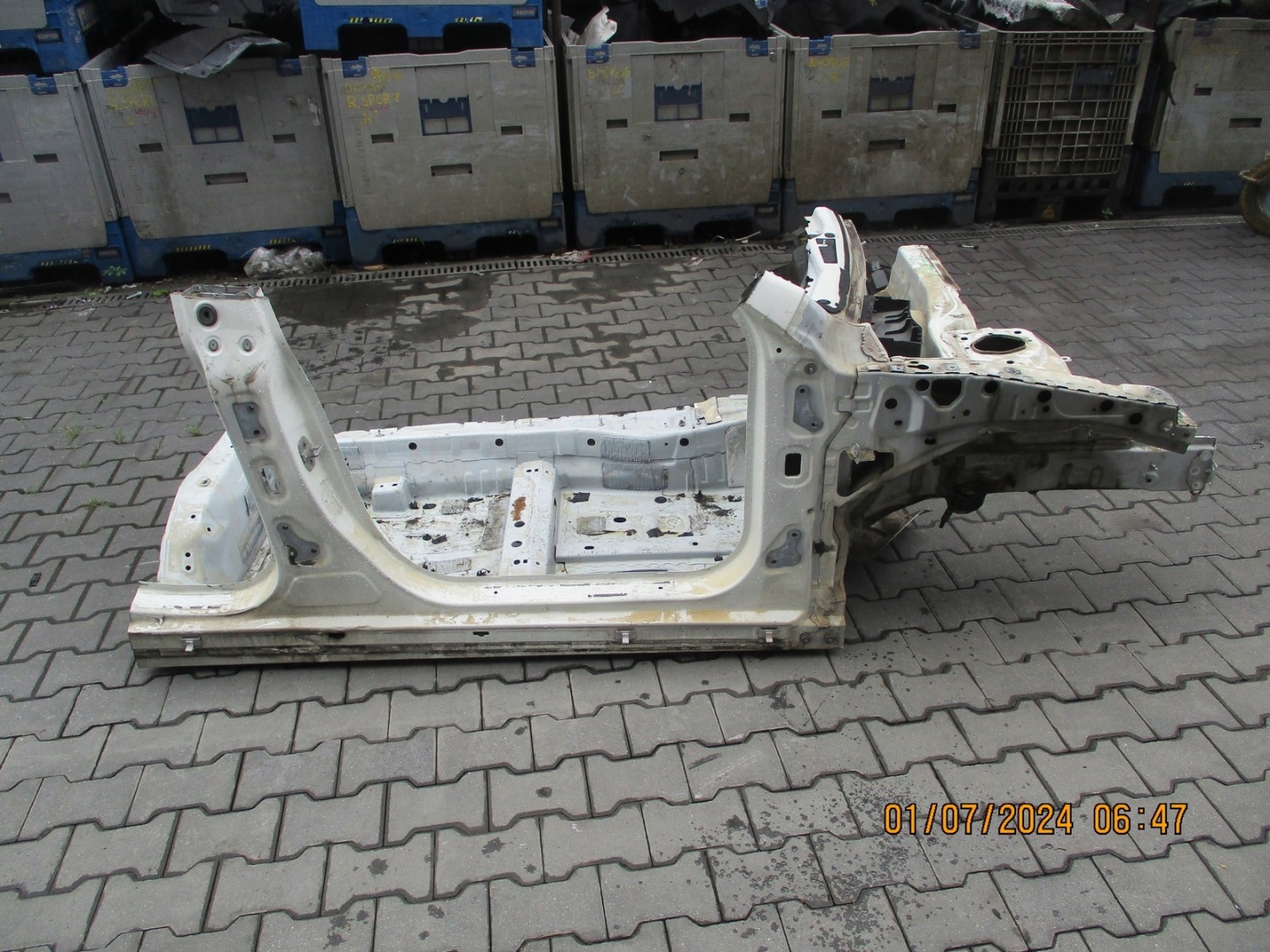 quarter right front MERCEDES CLA 117