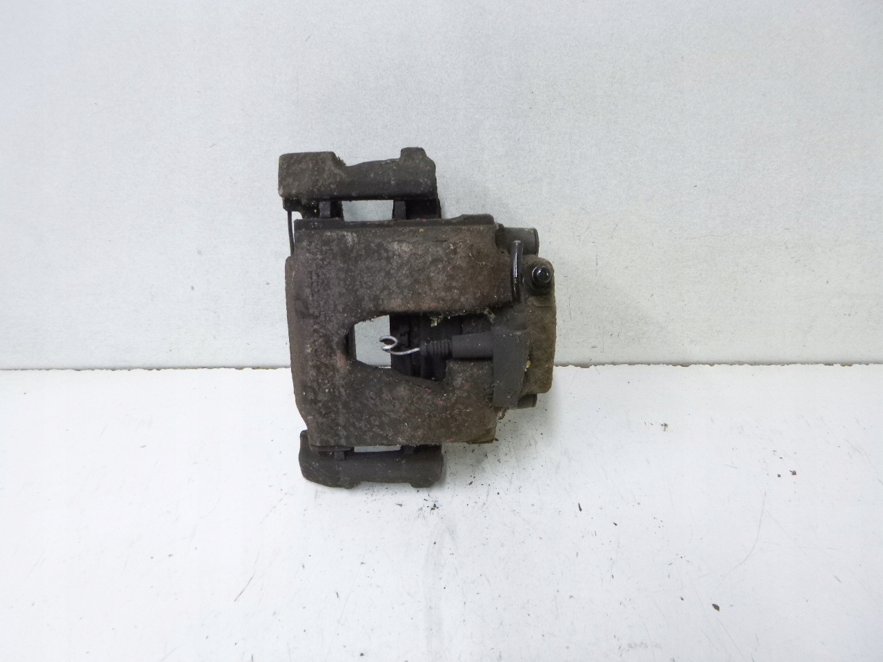 caliper brake front MERCEDES W208 2.3