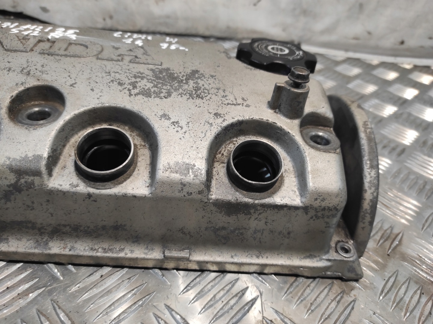 Abdeckung der Ventile HONDA CIVIC VI 6 1.4 B