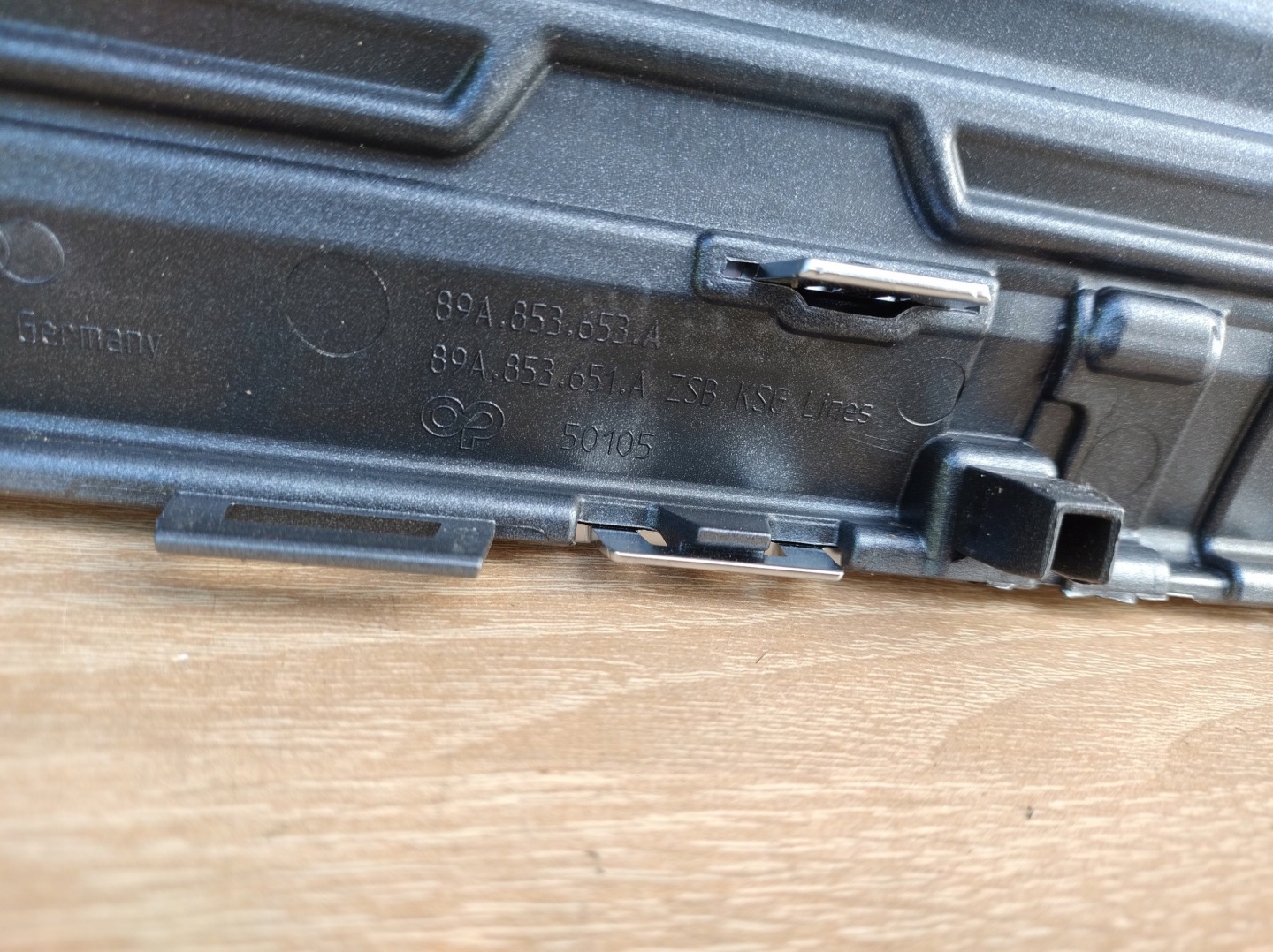 AUDI Q4 E-TRON front PREKLADgrill grid original 89A