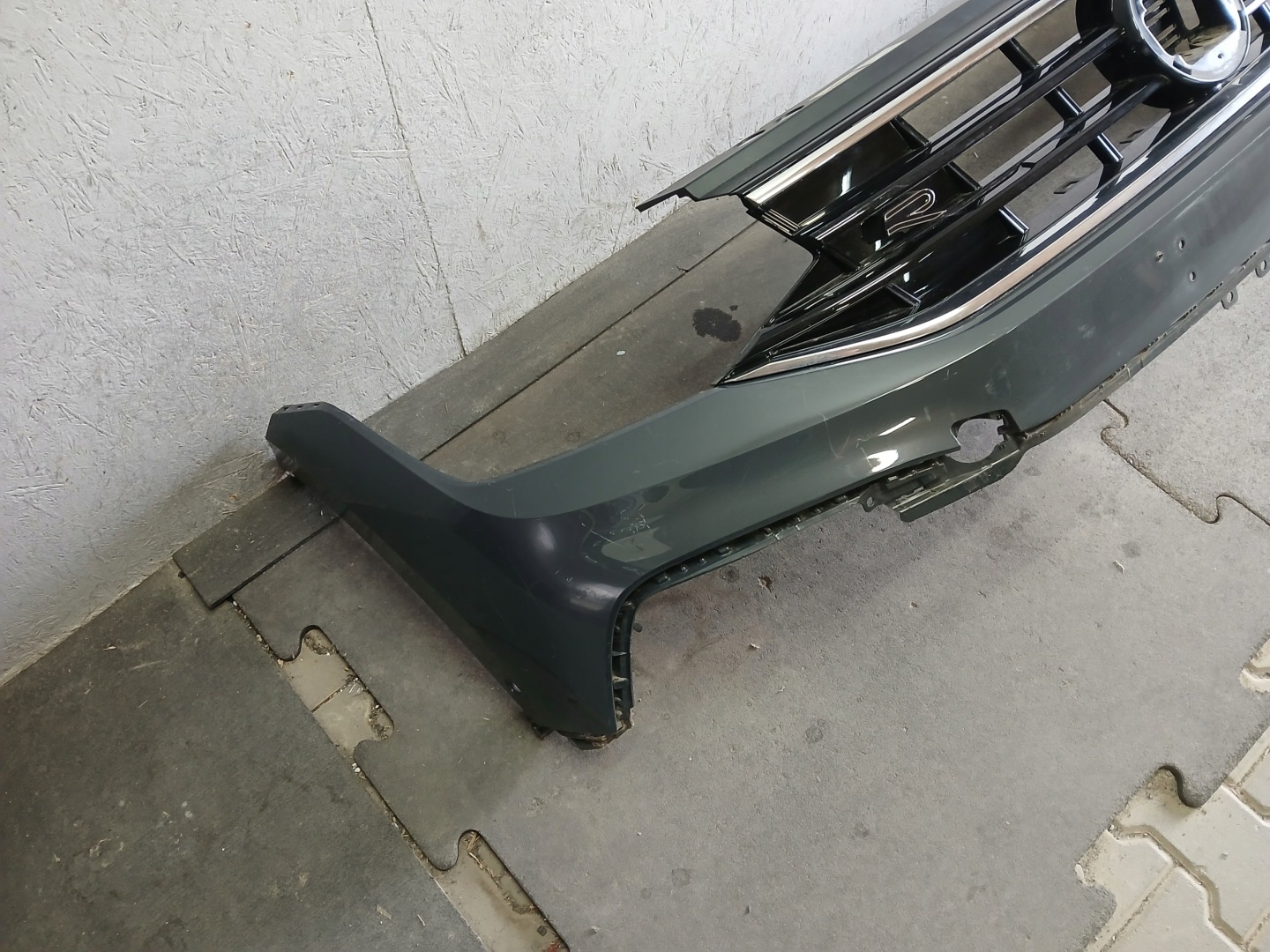 bumper front VW TIGUAN II 2 R LINE LIFT 19- 5NA