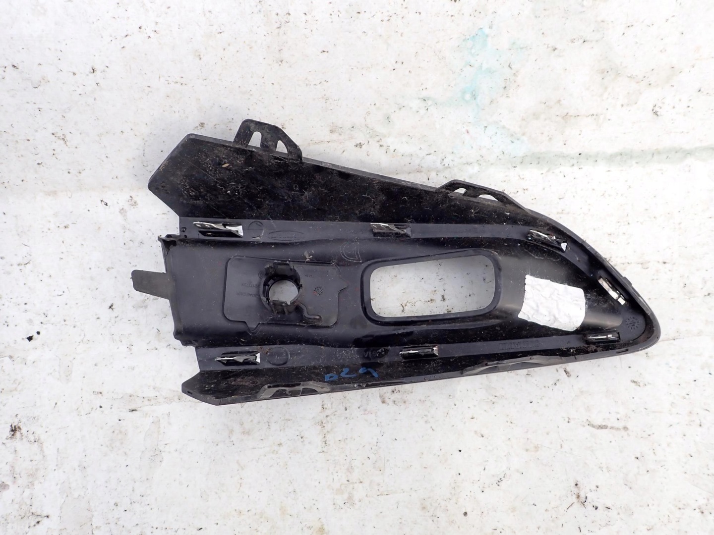 RENAULT ZOE LIFT 19-> grid of a bumper right