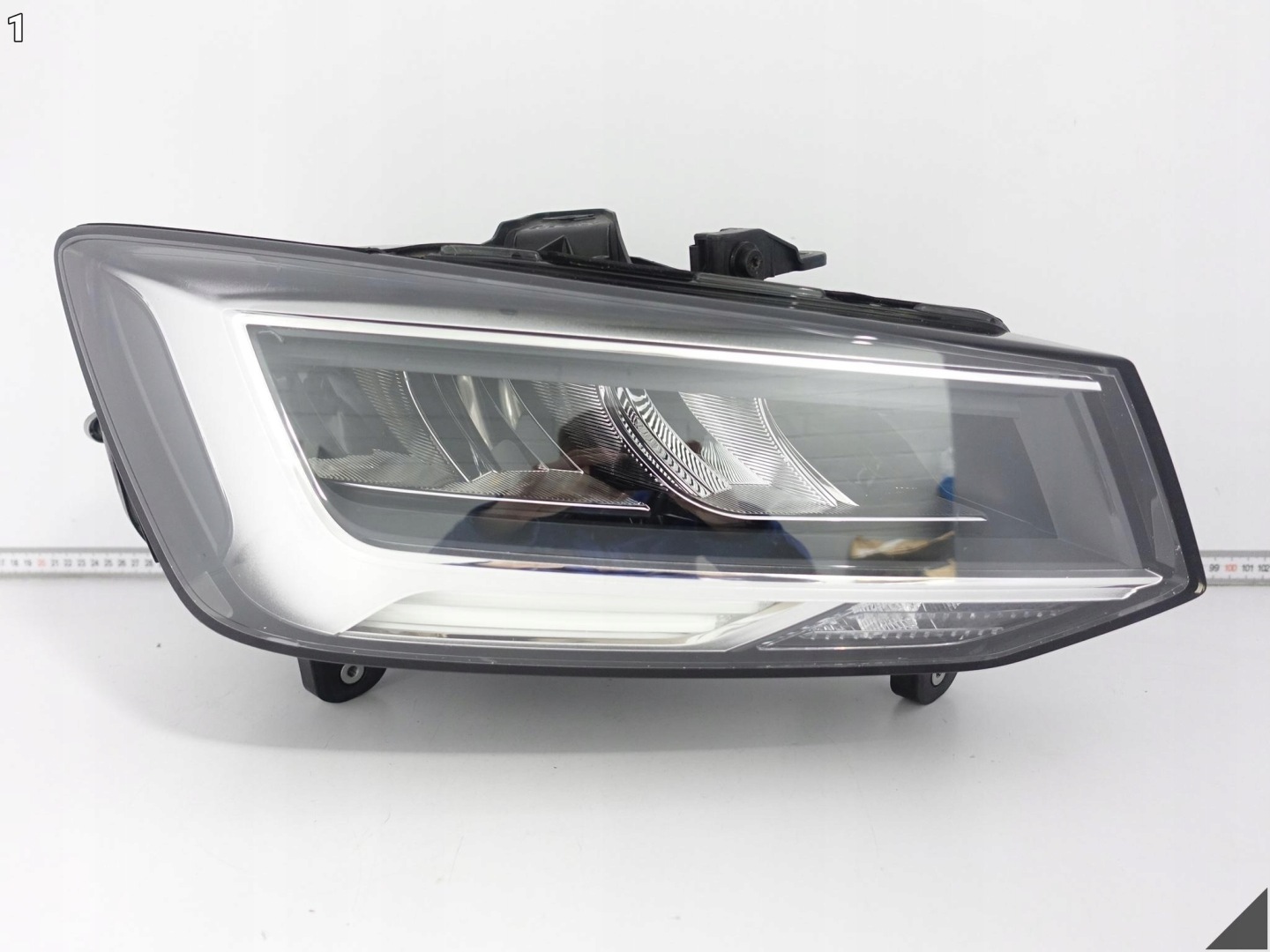 AUDI Q2 SQ2 81A LIFT 20- light FULL LED BASIS right front EU LADNA