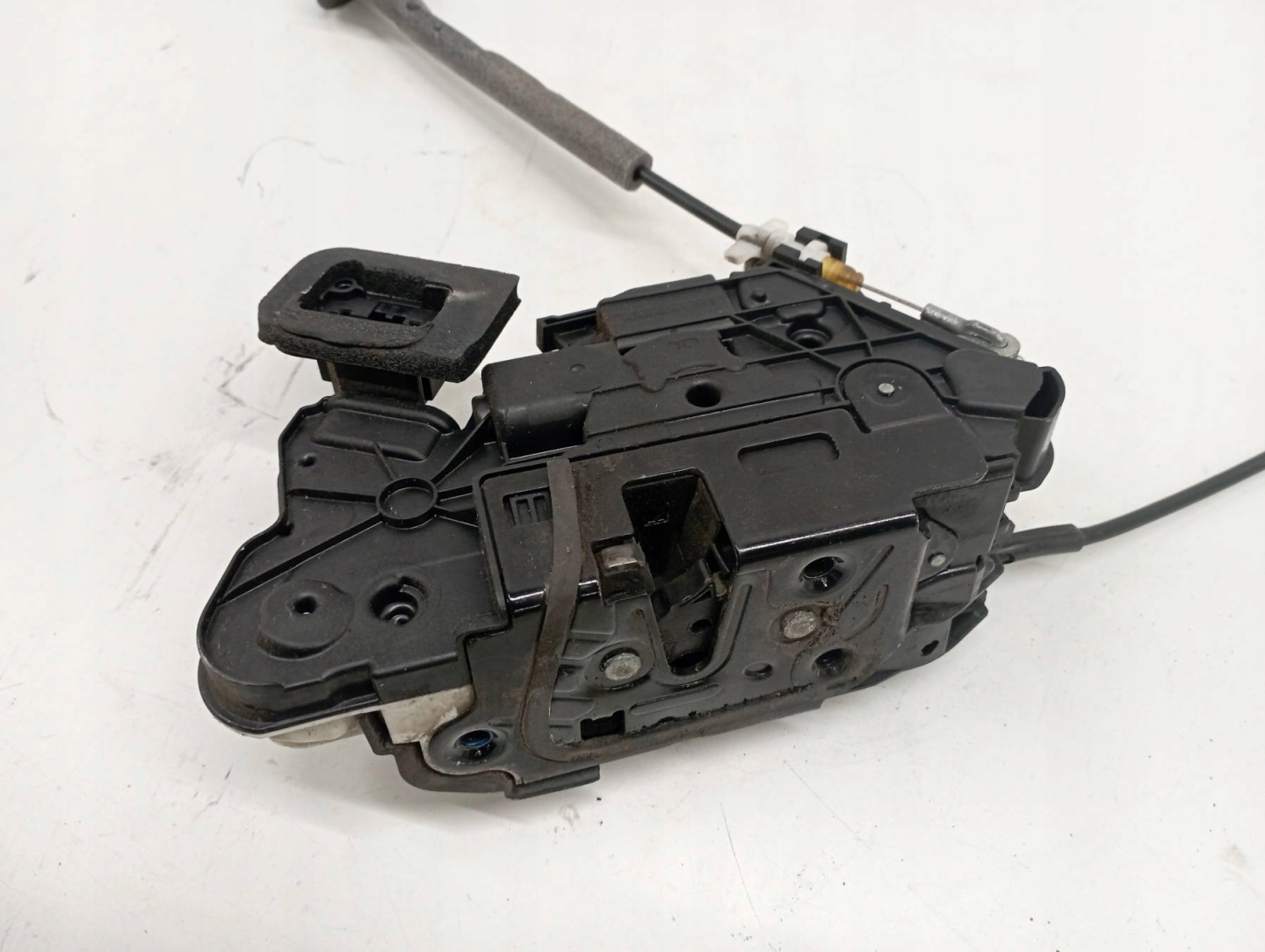 lock door left front 5E1837015A Skoda Rapid and (2012-2019)