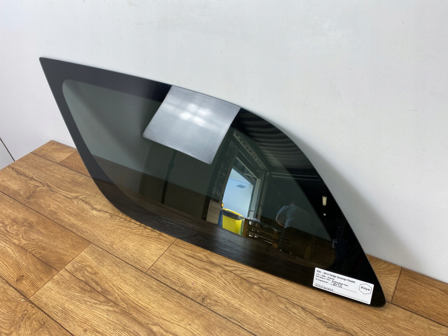window bodywork left rear part Dodge Durango 2014+ USA
