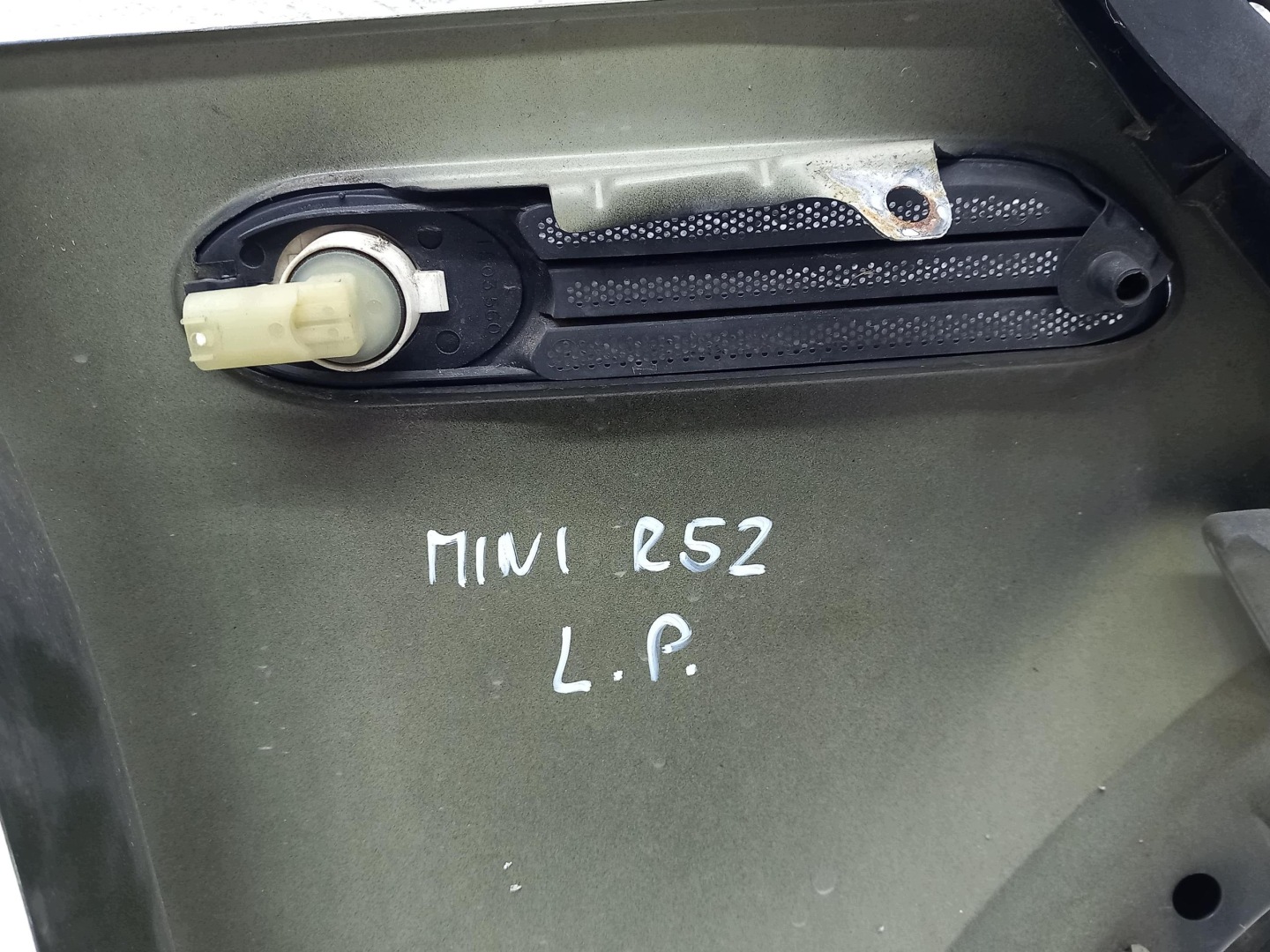 MINI COOPER ONE R50 R52 fender left front indicator cap OEM