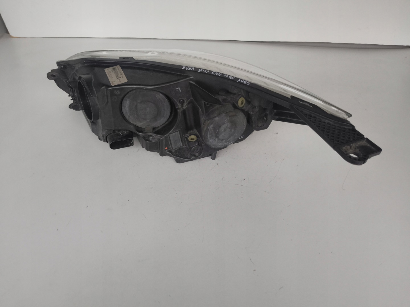 light right REFLEKTOR FORD FOCUS MK3 11-14
