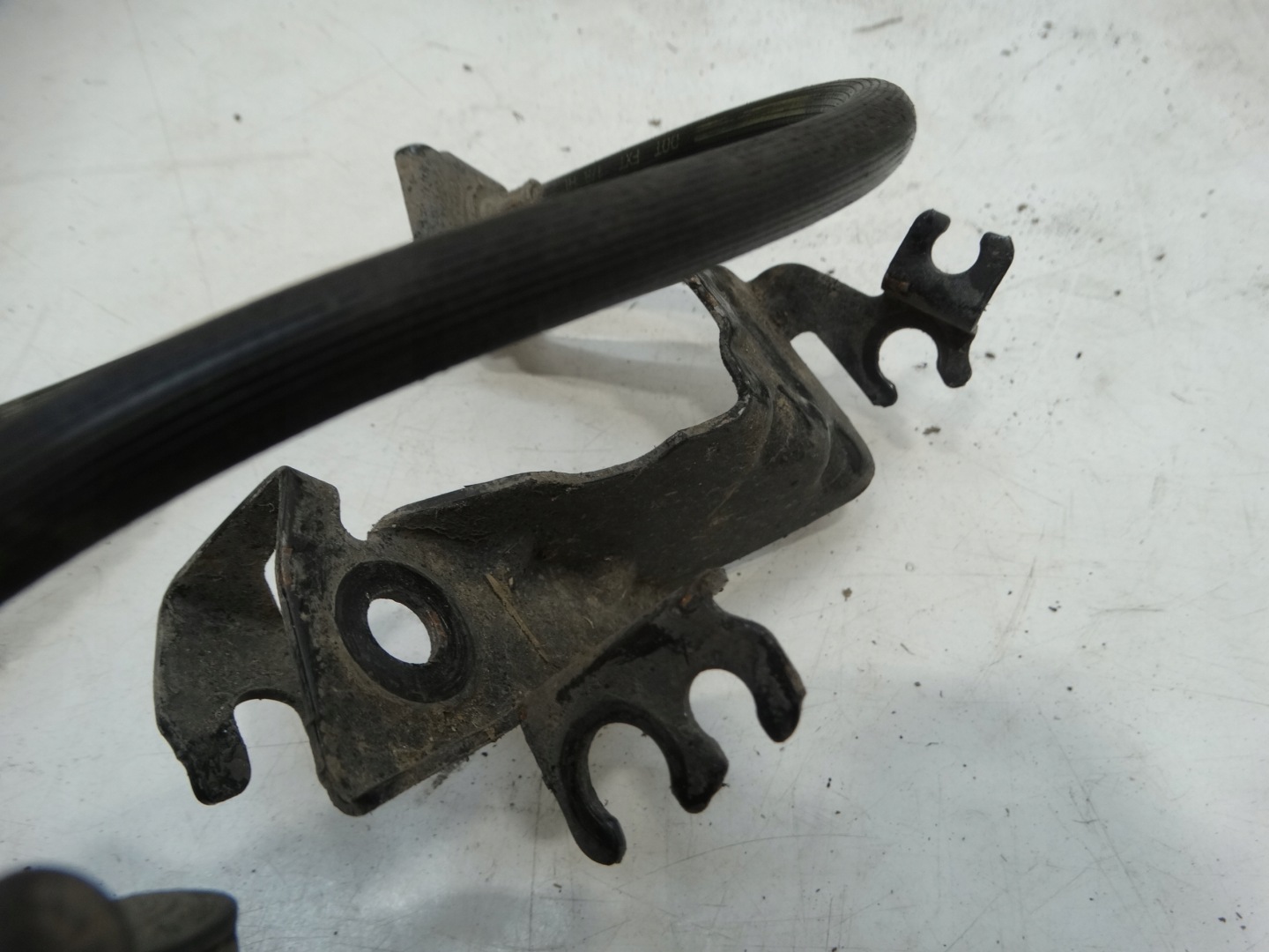 caliper brake right front BMW 1 F20 2.0D 2013R. 6850644