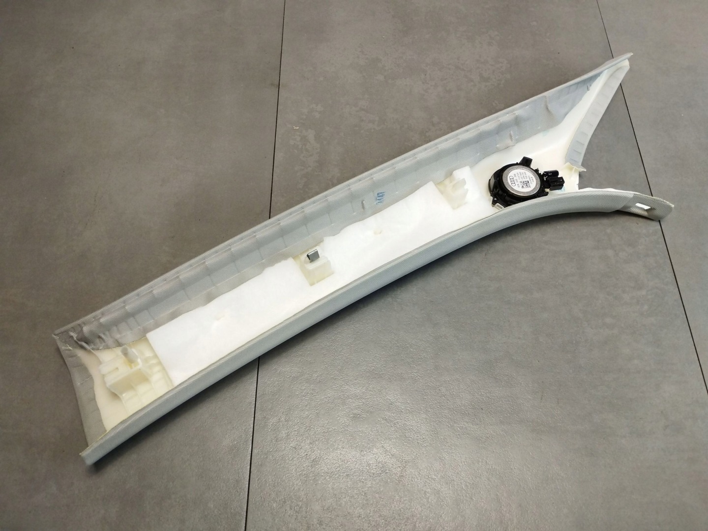 Audi Q3 F3 83A cover SLUPKA right front 83A867234A