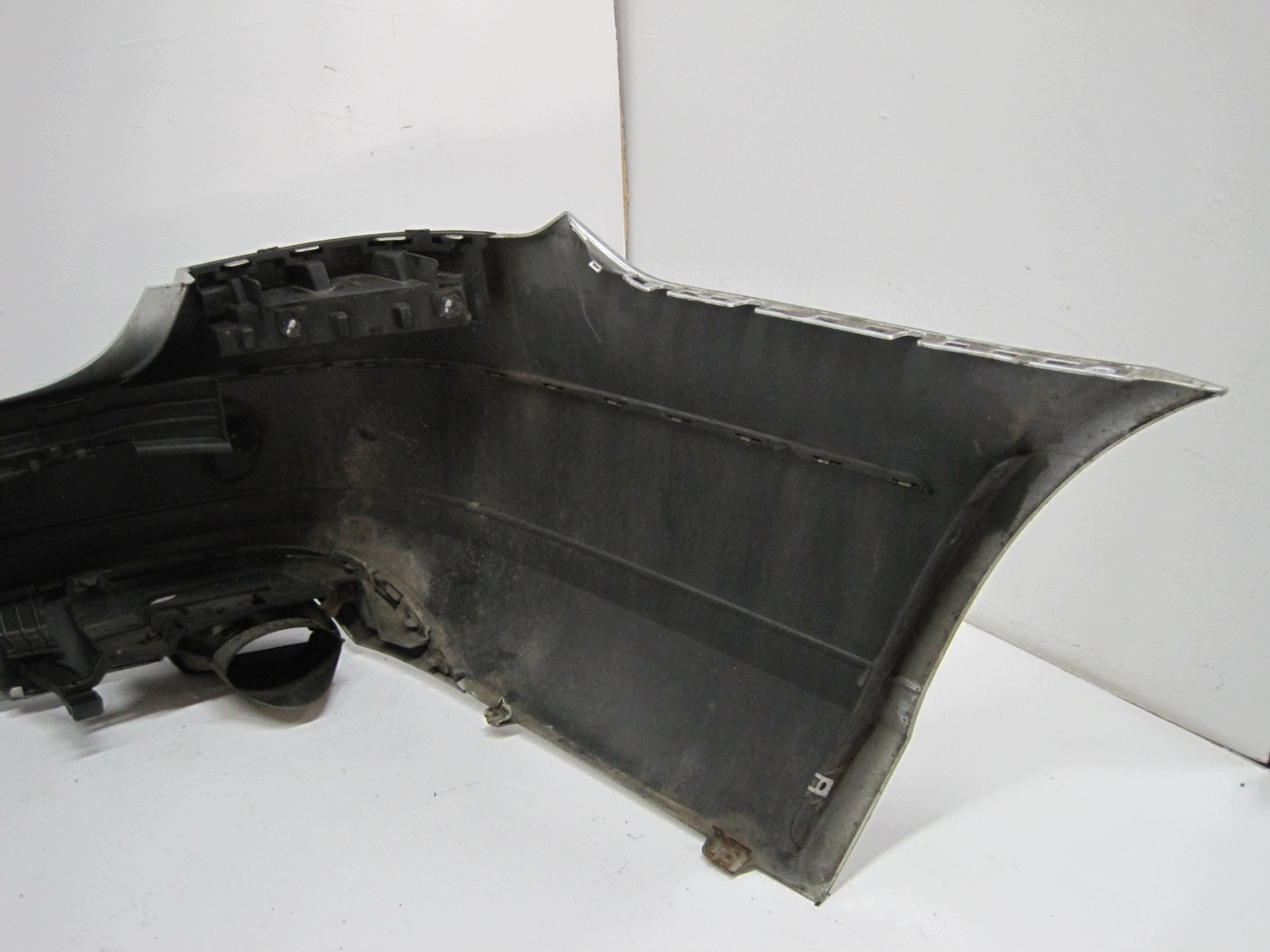 bumper Mercedes E class 212 4 X PDC sedan rear part