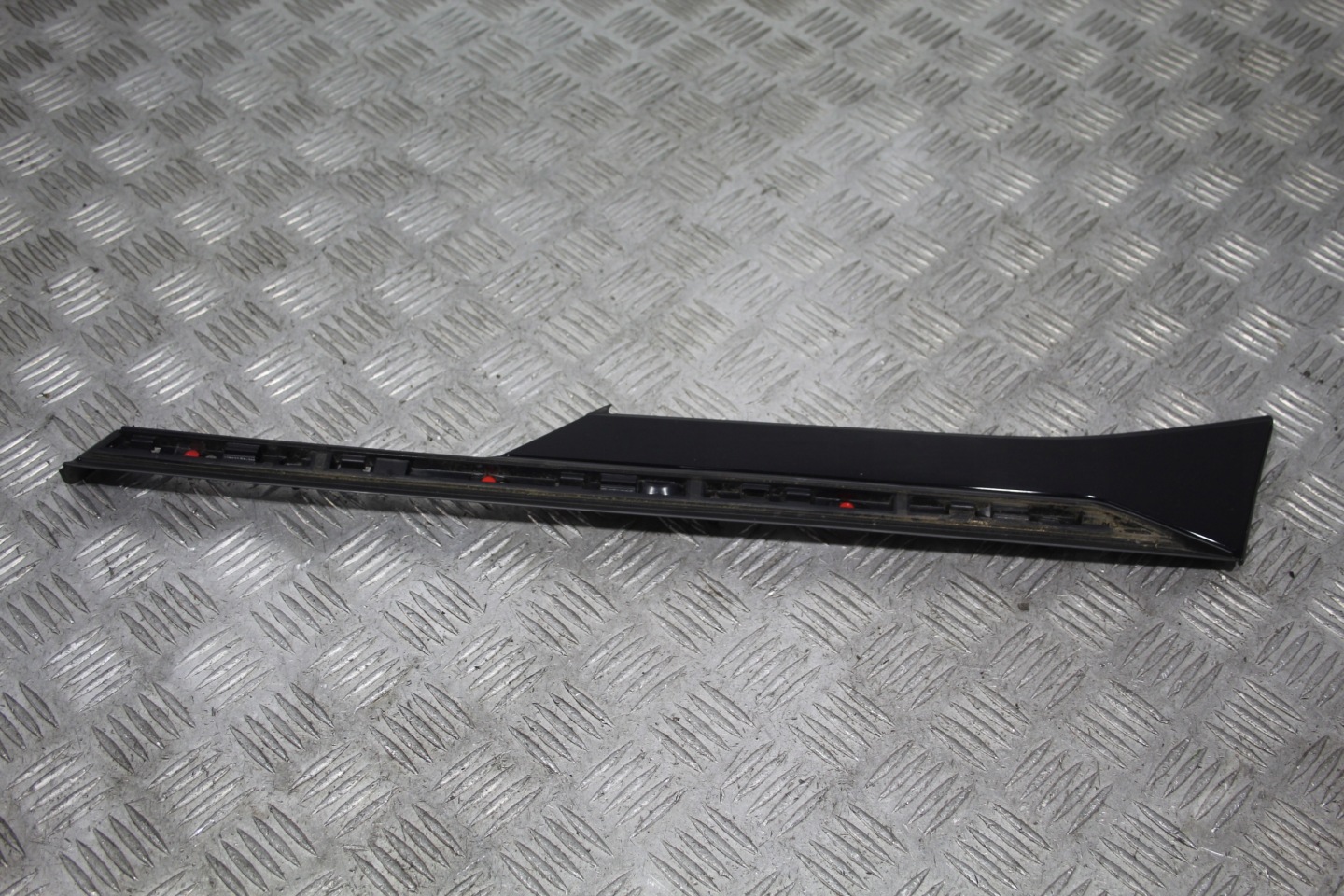 decorative trim spoiler right OPEL GRANDLAND X