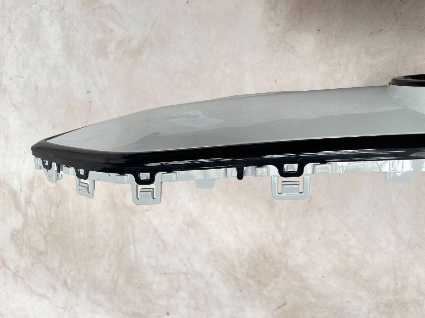 grille radiator GRIKLL front BIALY original AUDI E-TRON 85H853653A