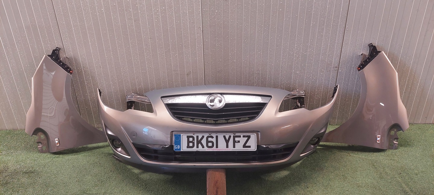 bumper front complete OPEL MERIVA B sensors LAK: Z40W