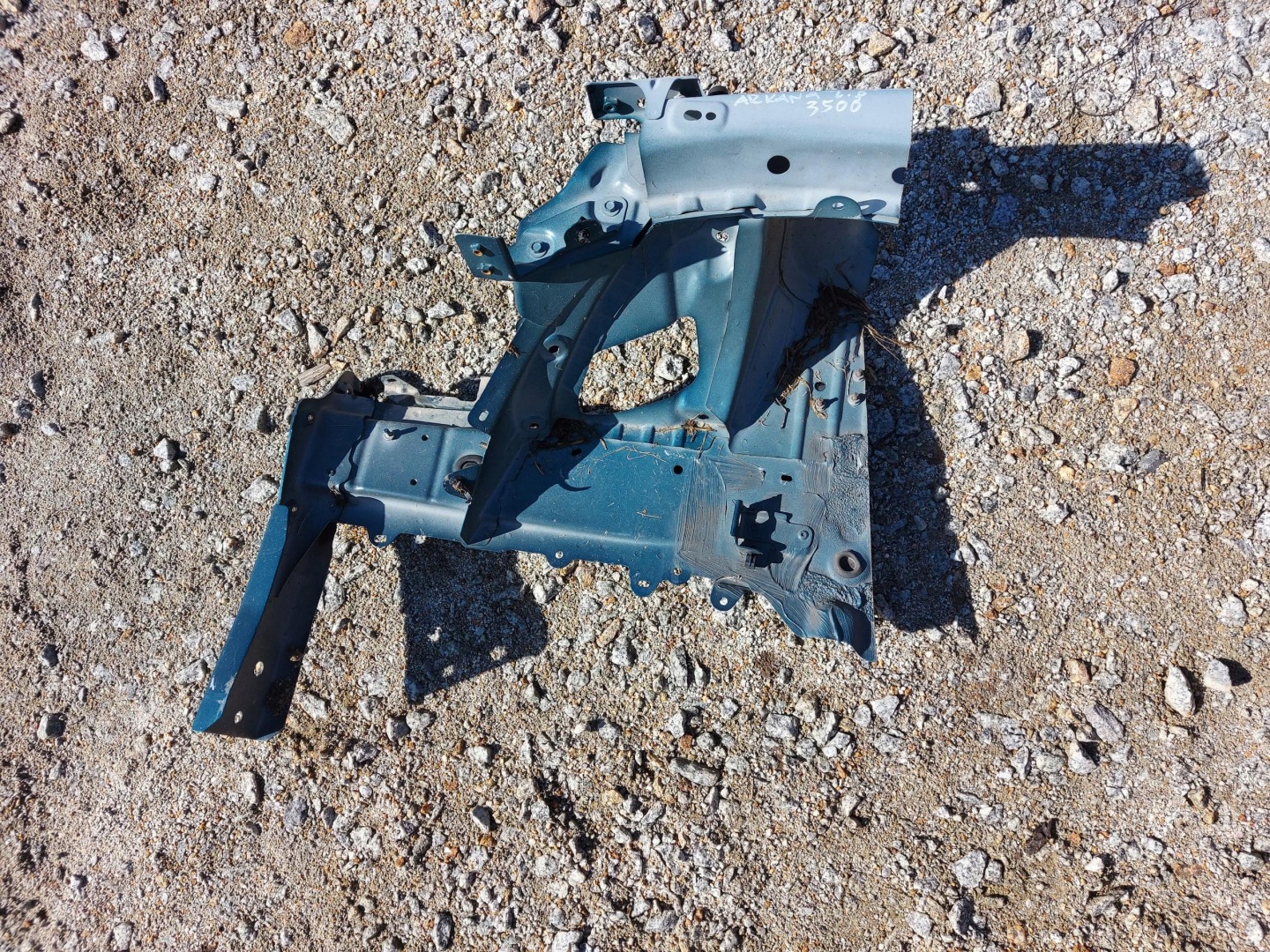 RENAULT Arkana quarter front left TERRF
