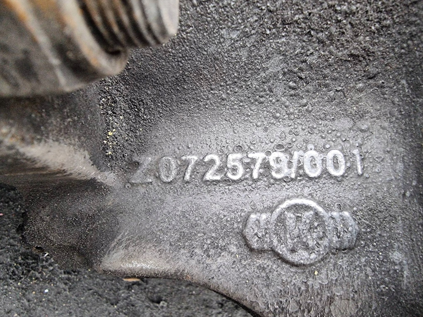 caliper brake front left A0044208083 MERCEDES ACTROS 1824