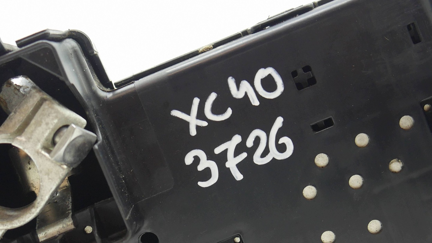 Module fusibles VOLVO XC40 32359306