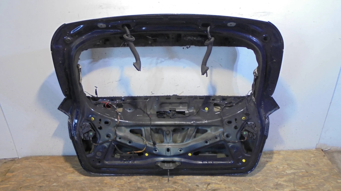 boot door BMW 2 F46 GT