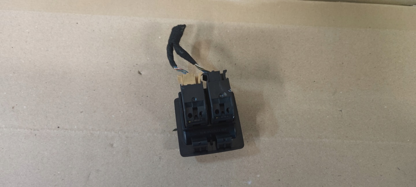 VW NEW BEETLE PANEL window control switch windows left driver´s