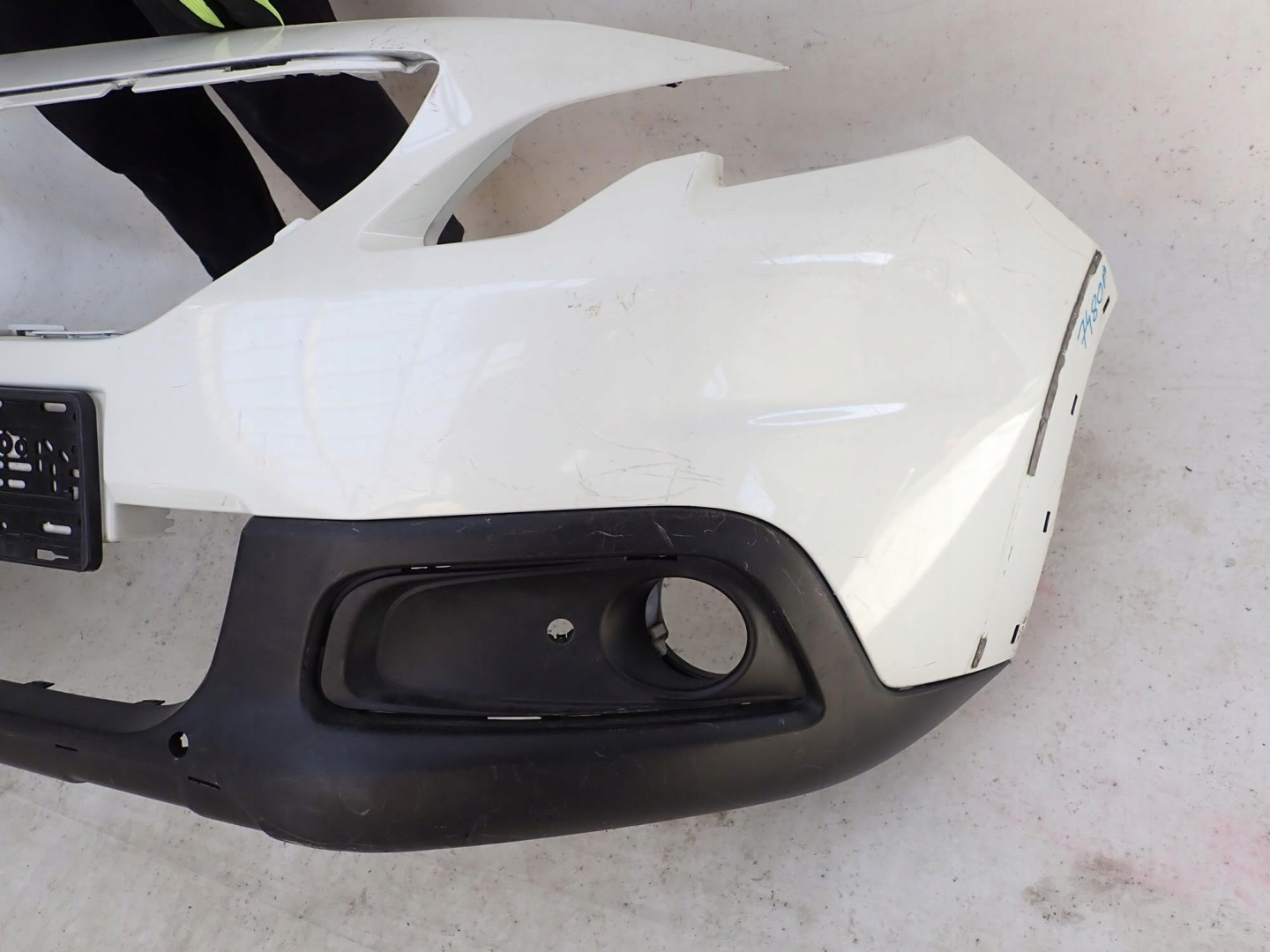 PEUGEOT 2008 and 1 LIFT 16-19 bumper front front PDC
