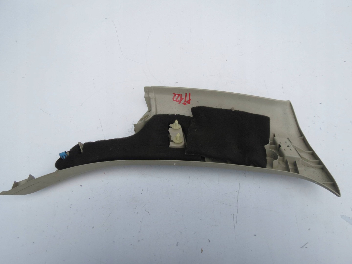 cover side SLUPKA right rear part C VOLVO V70 III 2.0