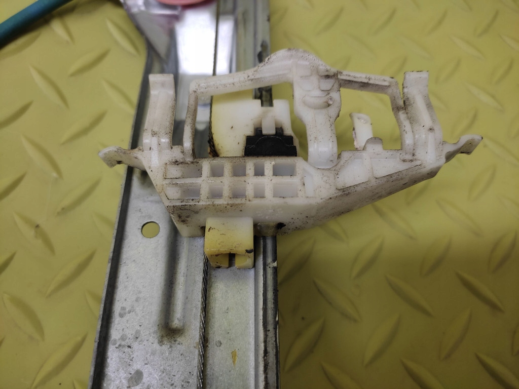 FIAT BRAVA II window regulator right rear part