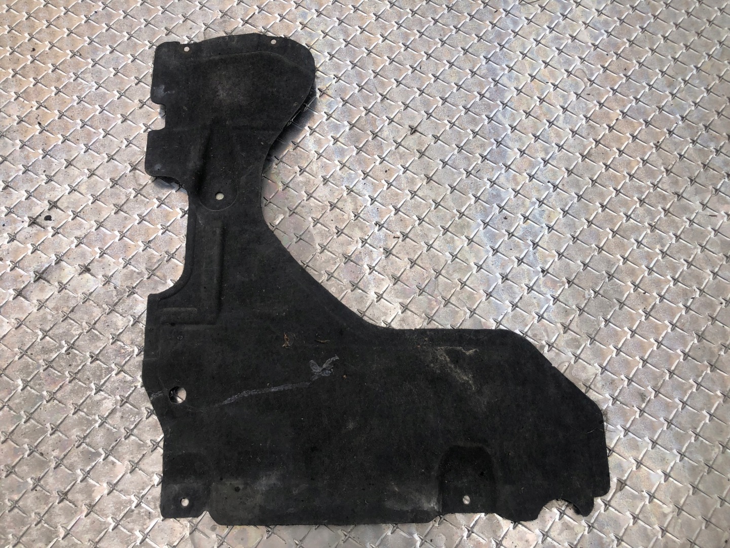 cover chassis left AUDI A8 D4 4H4825213C