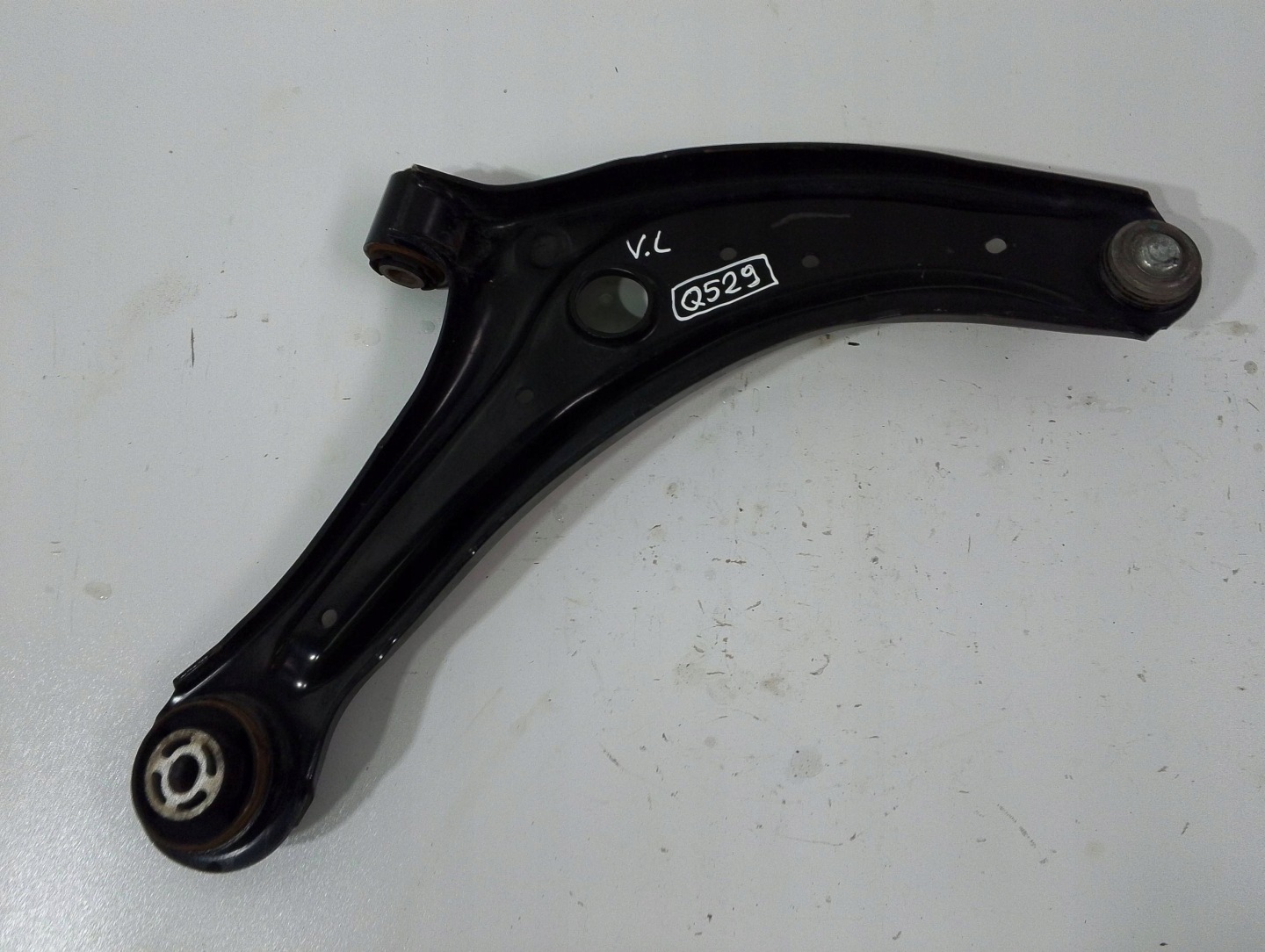 Ford Fiesta MK8 arm front left H1BC3051L (Q529)